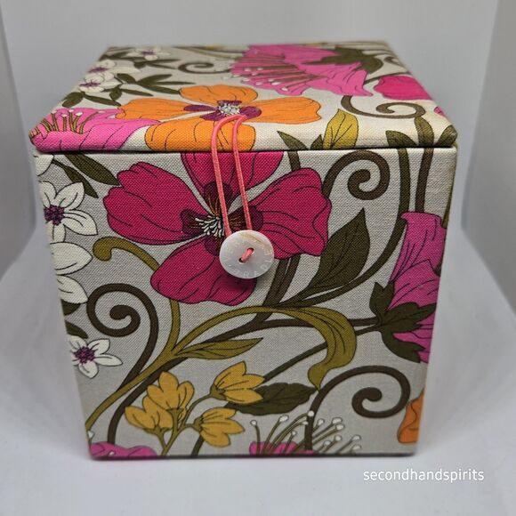 Vera Bradley 2011 Tea Garden Glass Ball Ornament Christmas W Box - Picture 2 of 9